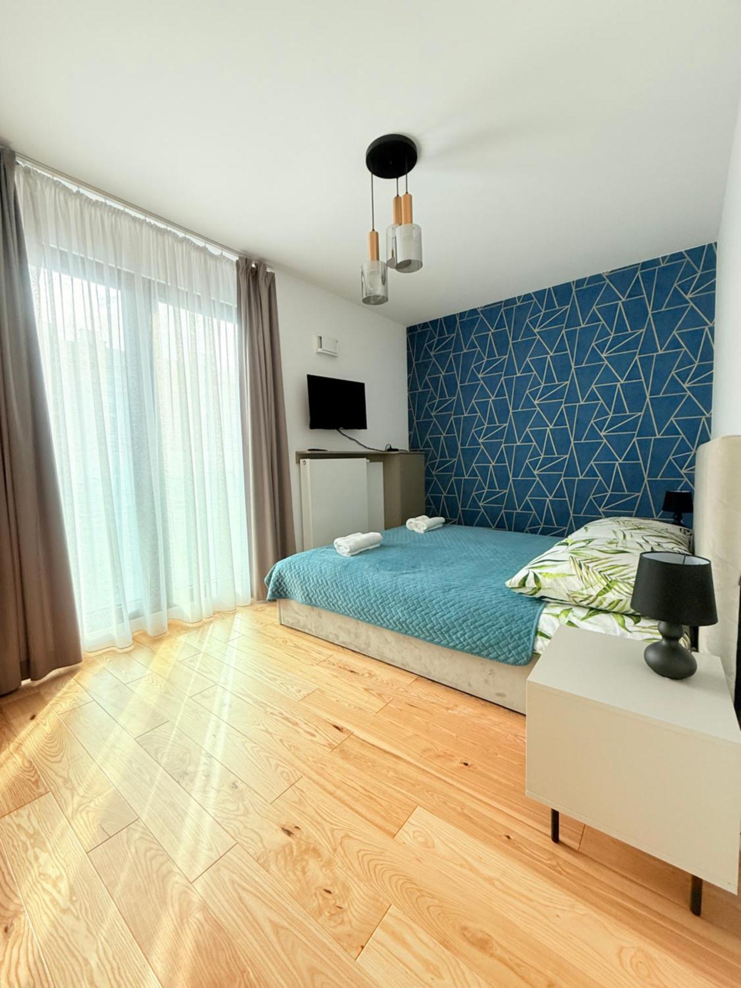 Vistula Avenue Apartment Free Parking, Swimming Pool, Sauna & Gym Kraków Exteriör bild