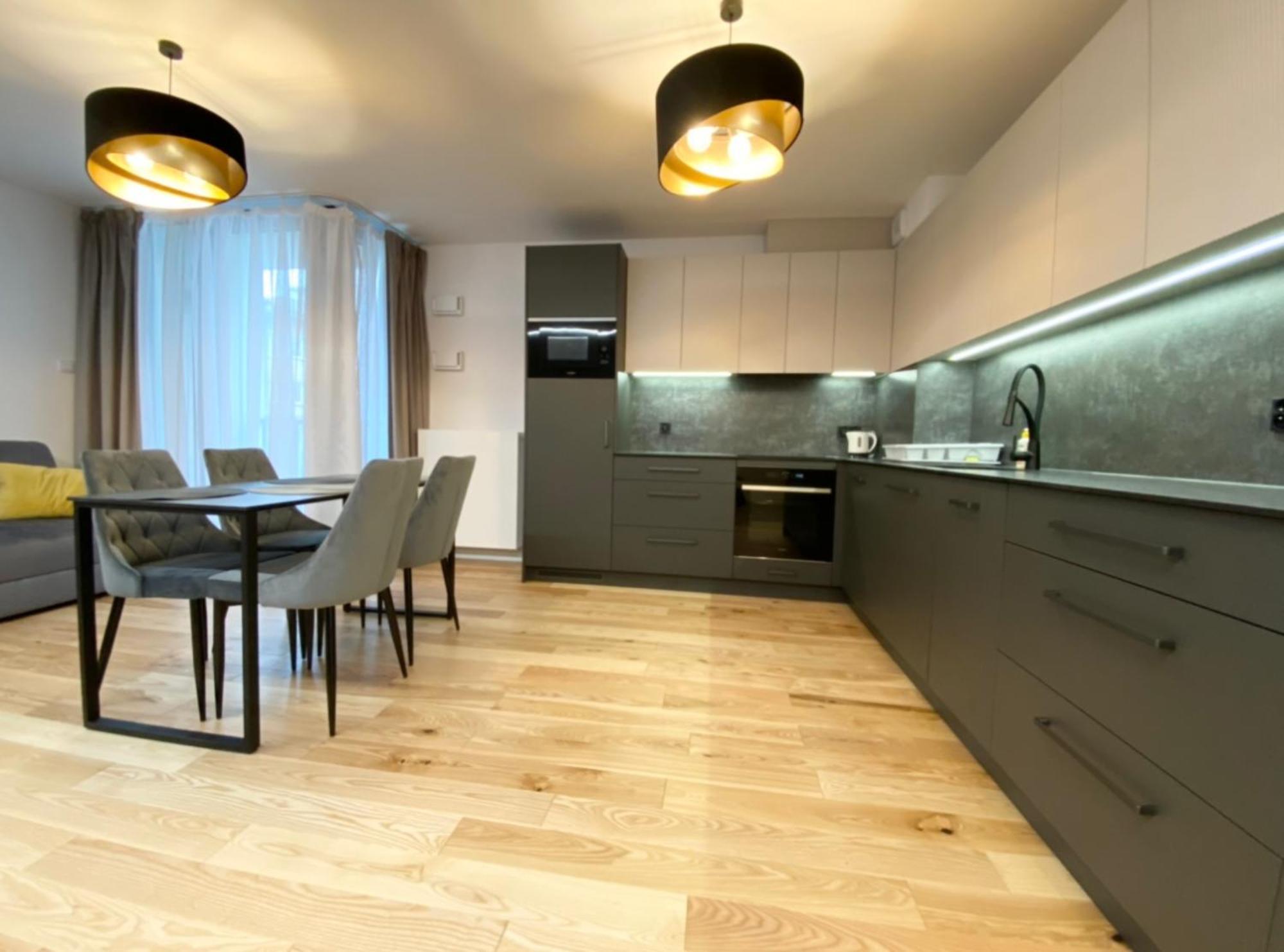 Vistula Avenue Apartment Free Parking, Swimming Pool, Sauna & Gym Kraków Exteriör bild